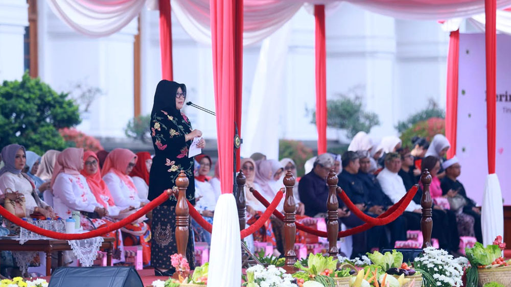 Pimpin Peringatan Hari Ibu, Doksis Tegaskan Peran Strategis Perempuan dalam Pembangunan